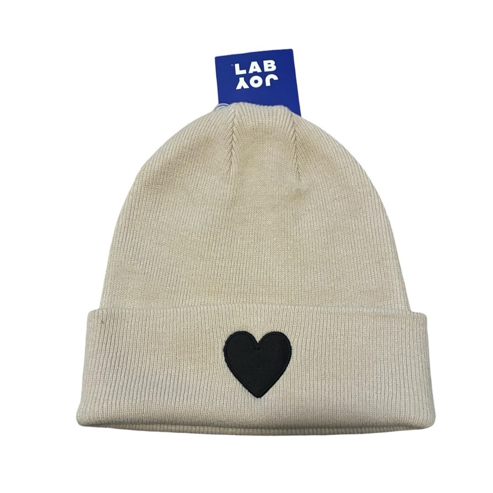 Lab Joy beanie with heart - Picture 2 of 3
